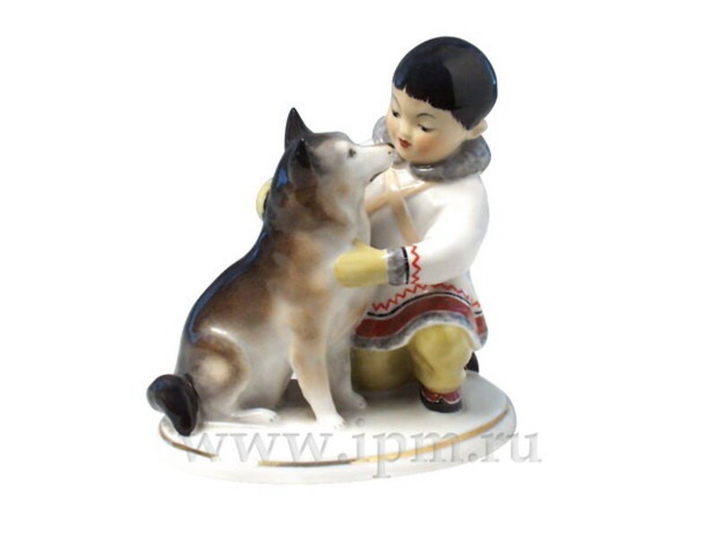 Скульптура Якут с собакой