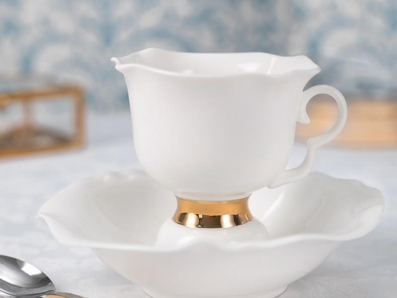 Чашка с блюдцем "Золотая лента" формы Белый цветок, 200 мл
