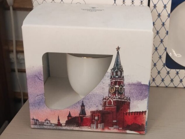 Чашка с блюдцем "Золотой кантик" формы Ландыш в подарочной упаковке Москва